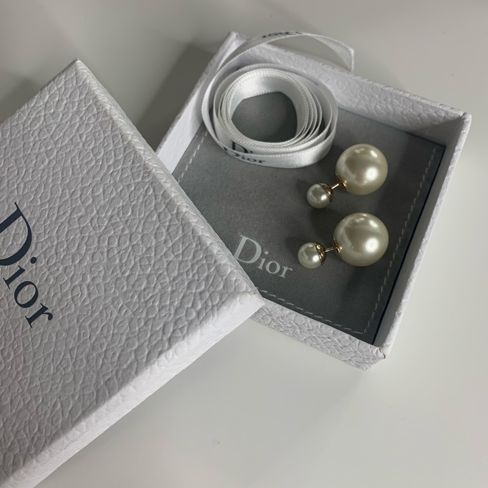 Dior Tribales Pearl Earrings